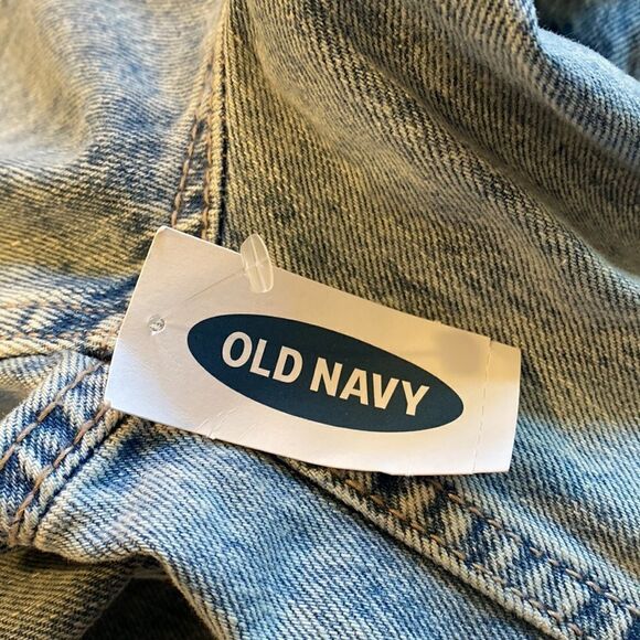 NWT Old Navy Distressed Truckers Jean Jacket Stonewashed Size Medium - Picture 9 of 9